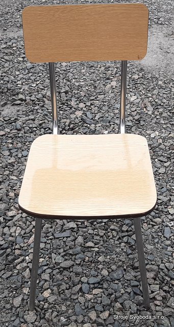 Retro židle hnědá  (Retro zidle hneda-. 30 kusů.jpg)